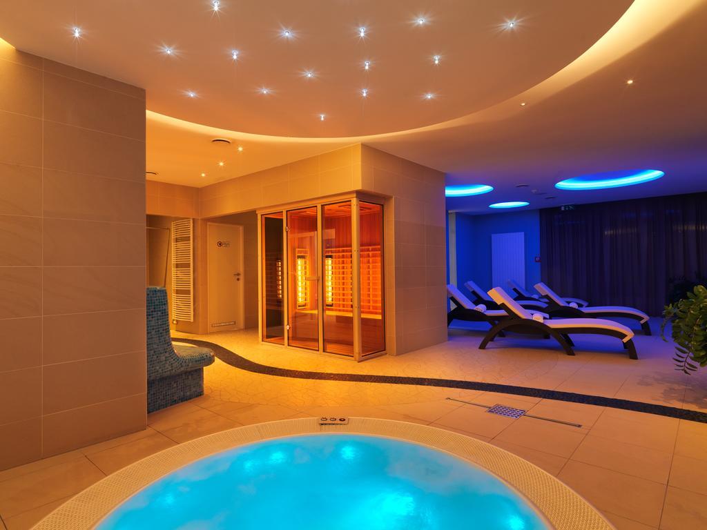 Hotel Green Дольни-Кубин Экстерьер фото